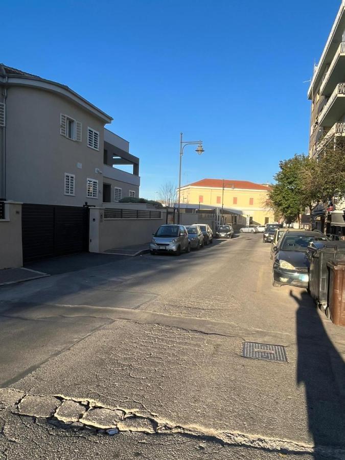 شقة تْشامبينو  في Alexandra House المظهر الخارجي الصورة