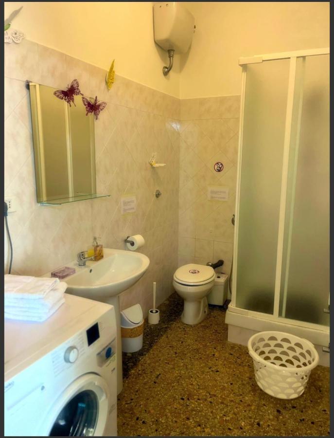 شقة تْشامبينو  في Alexandra House المظهر الخارجي الصورة